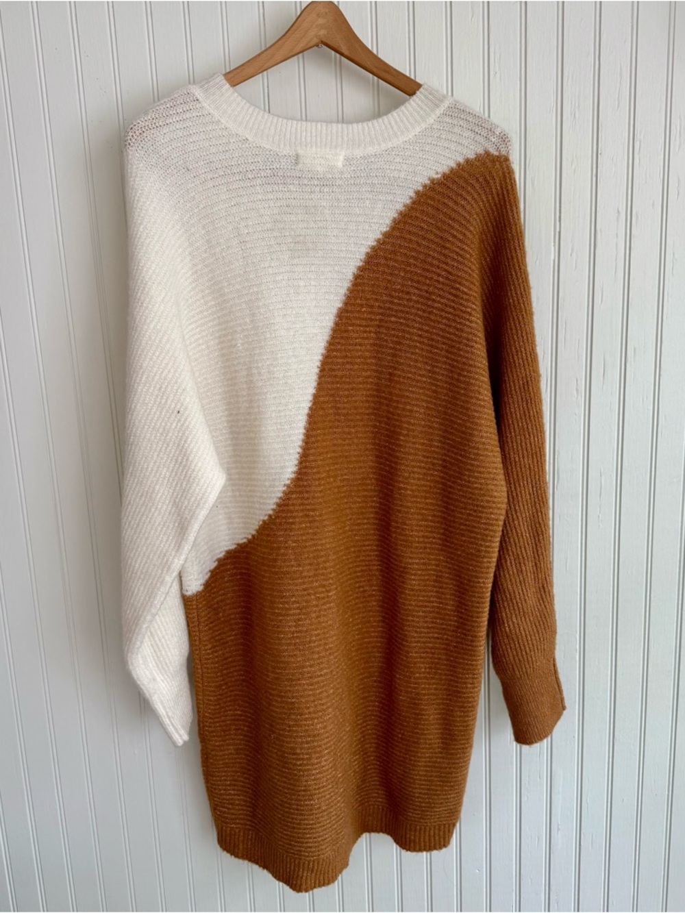 Blu Pepper Two-Tone Cream and Brown Oversized Sweater Dress Size Small - Picture 2 of 5